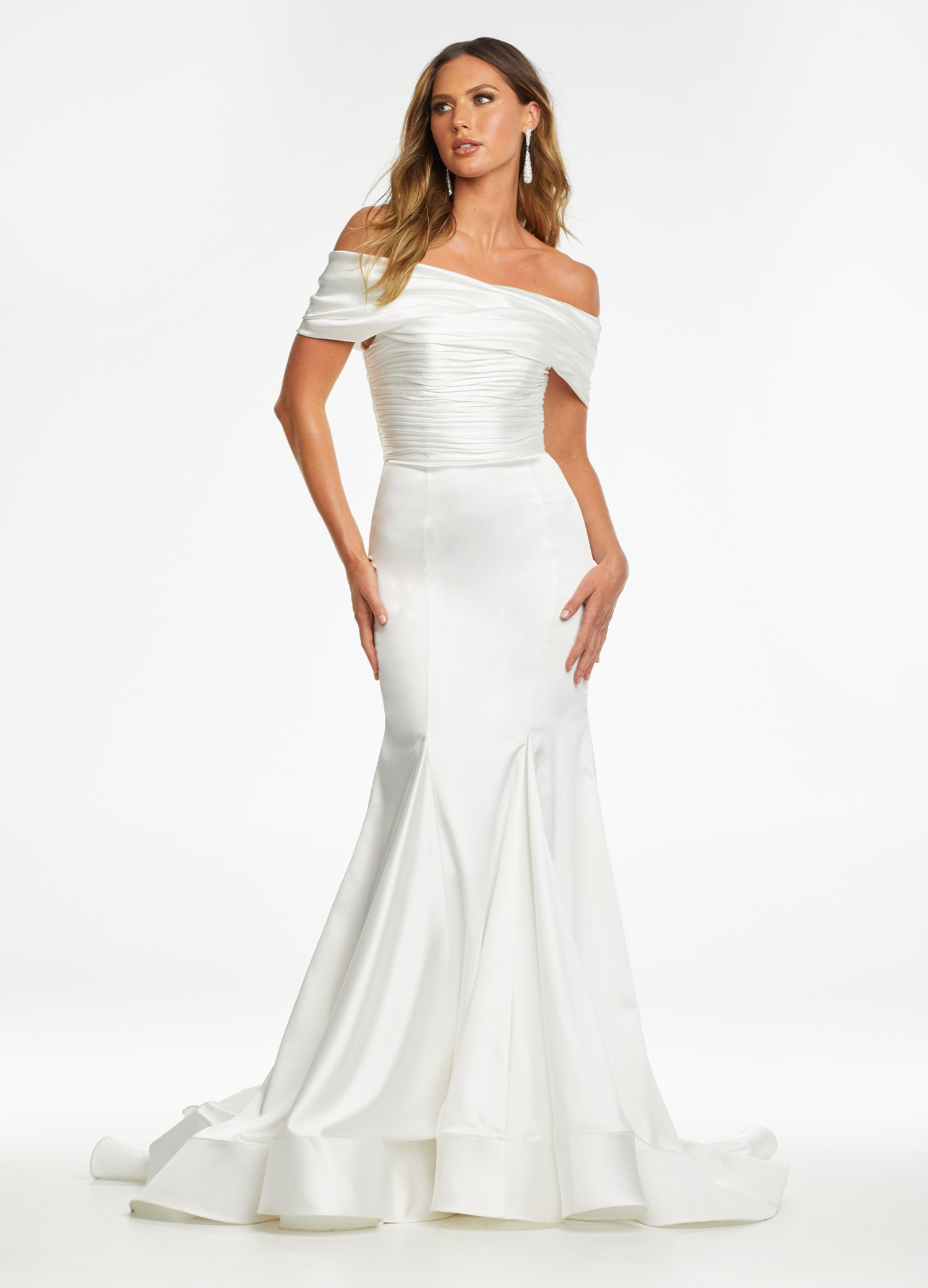 Ashley Lauren - 11023 | Runway Fashion Haus 2 Ashley Lauren - 11023 | Runway Fashion Haus - Image 2