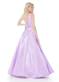 Ashley Lauren - 1969 | Runway Fashion Haus 12 Ashley Lauren - 1969 | Runway Fashion Haus -Fashion Dress Shop 1969 3.2000